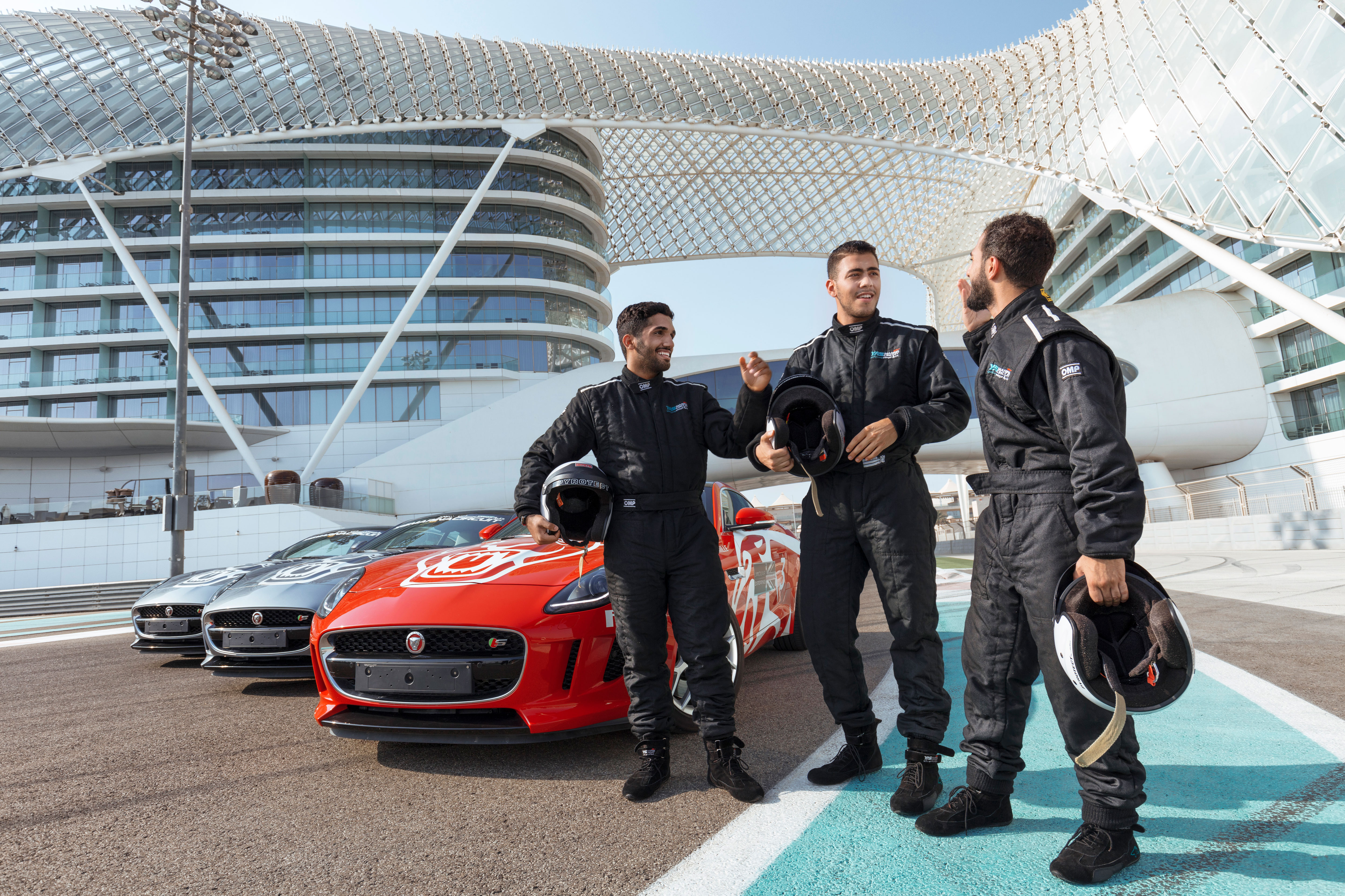 Prenez de la vitesse et faites monter votre adrénaline sur le Yas Marina Circuit