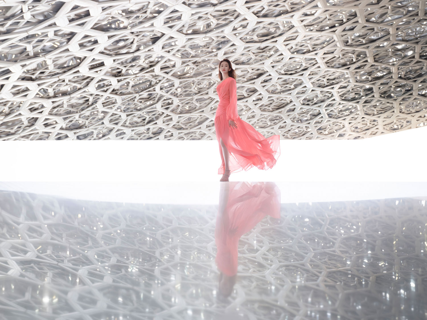 Discover Abu Dhabi like Liu Yifei