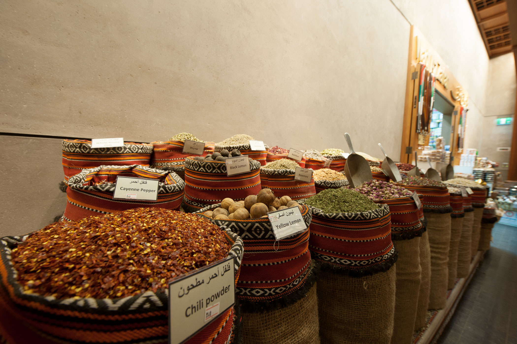 Immerse yourself in Emirati culture