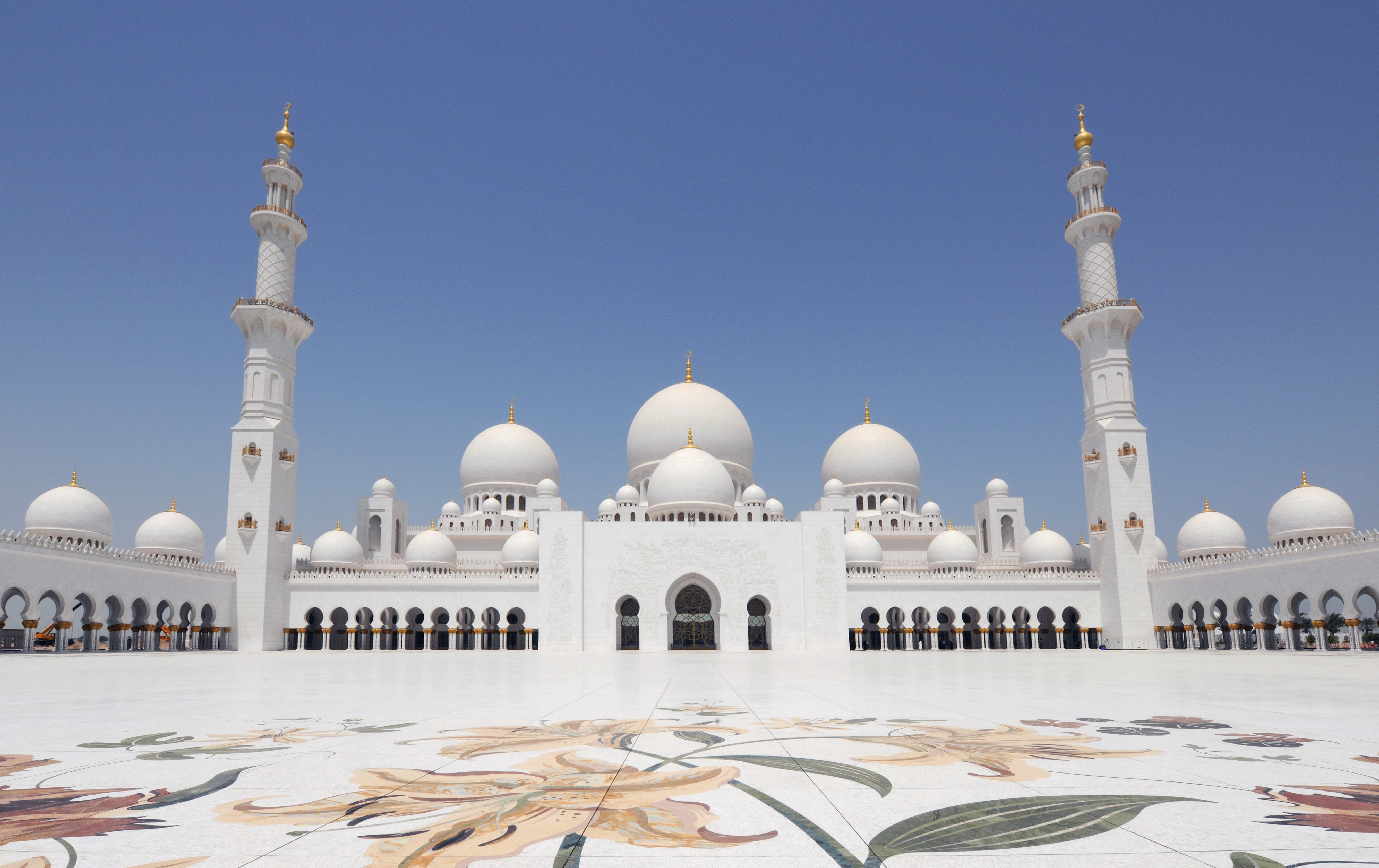 Entdecken Sie die Scheich-Zayid-Moschee