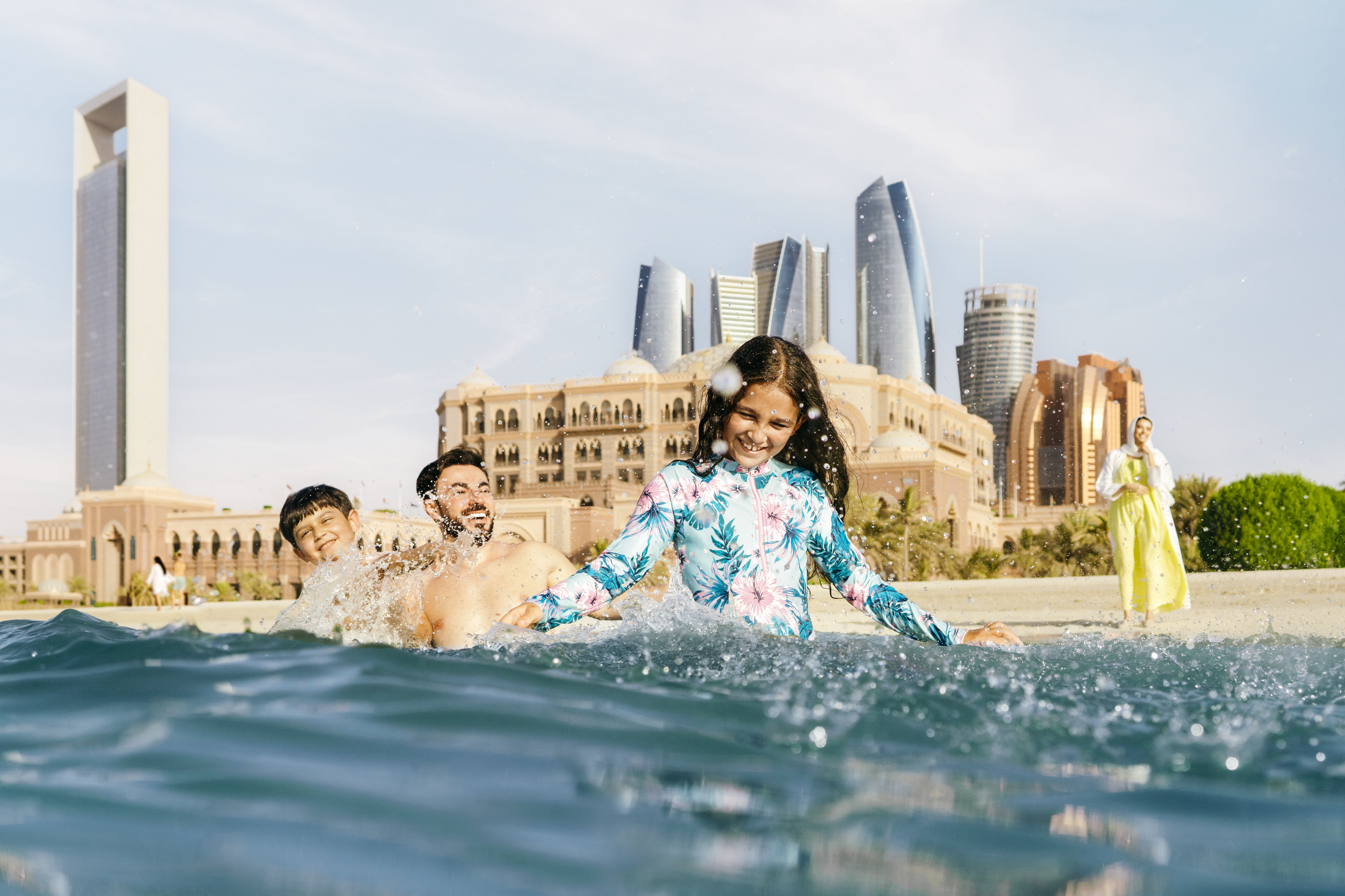 4. Feel year-round sunshine