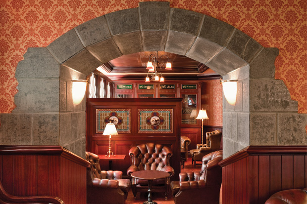 3rd Avenue Pub &amp; Restaurant