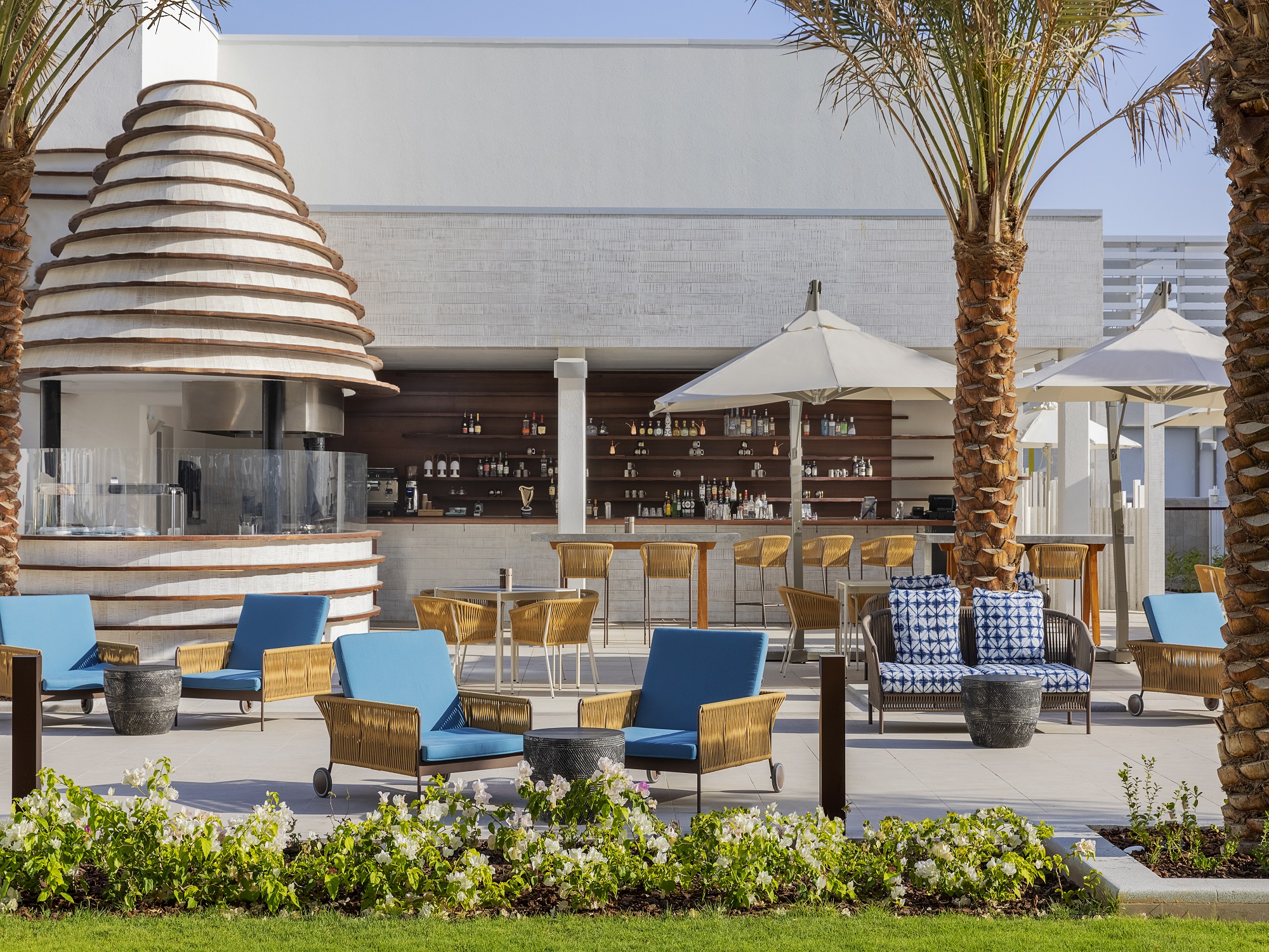 Capila Pool Bar and Grill